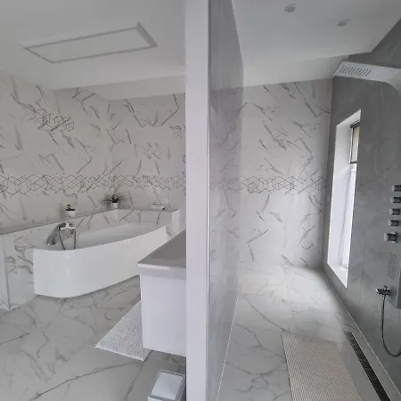 Angyalvölgy vendégház Apartman *
